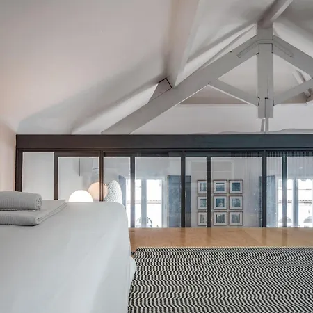 Apartment Charmy Porto