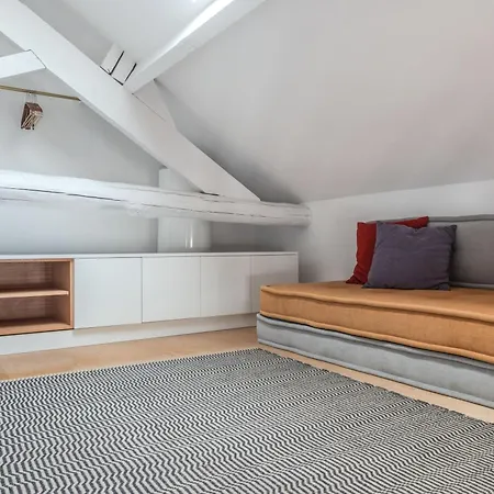 Apartment Charmy Porto